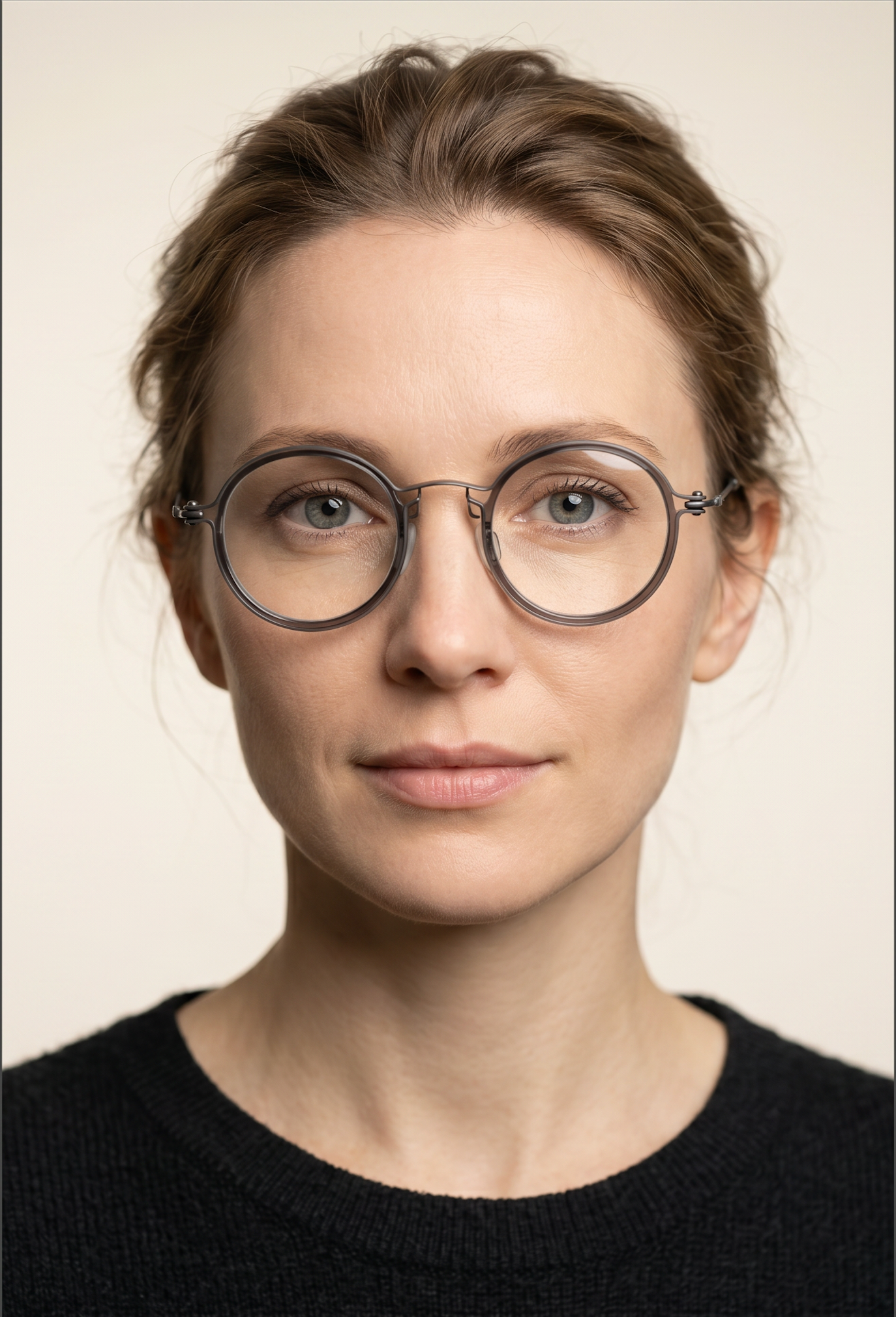 Hélène lunettes de lecture monture ronde grise vintage femme